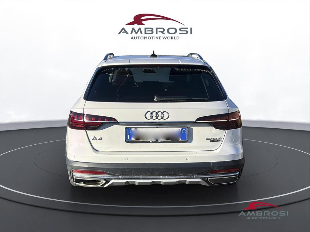 Audi A4 Allroad 40 2.0 tdi mhev Identity Contrast quattro 204cv s-tronic