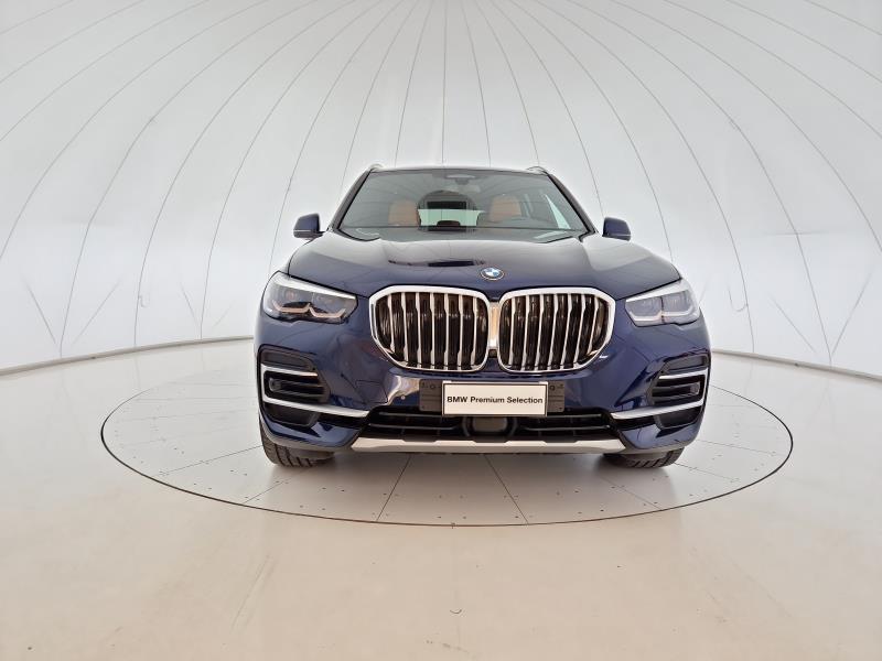 BMW X5 xdrive30d mhev 48V xLine auto