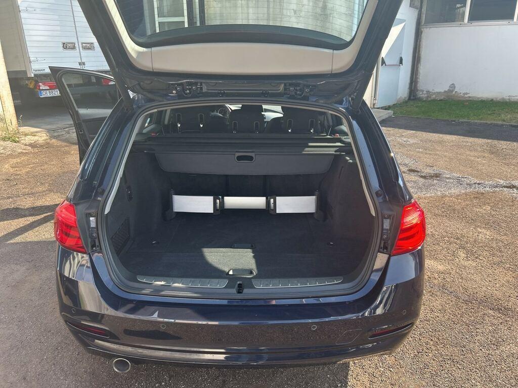 BMW Serie 3 318d Touring auto