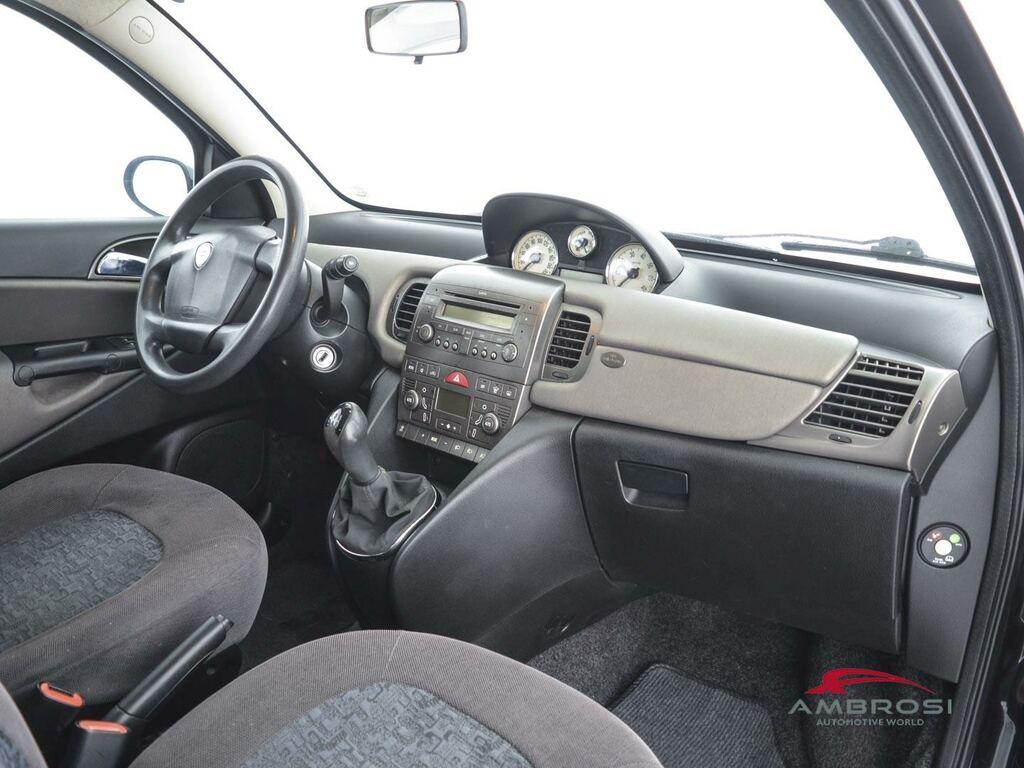 Lancia Ypsilon 1.3 mjt Platino