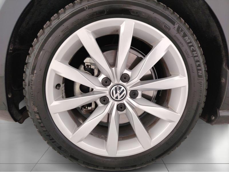 Volkswagen Golf 1.6 tdi (btdi) Highline 110cv 5p