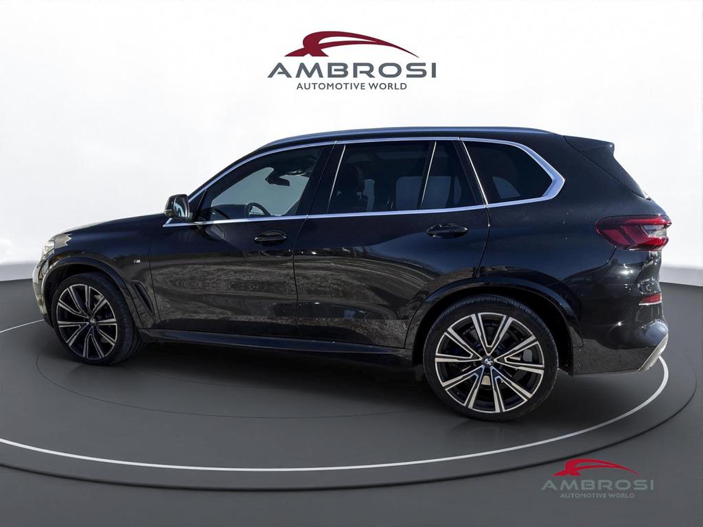 BMW X5 xdrive40d mhev 48V Msport auto