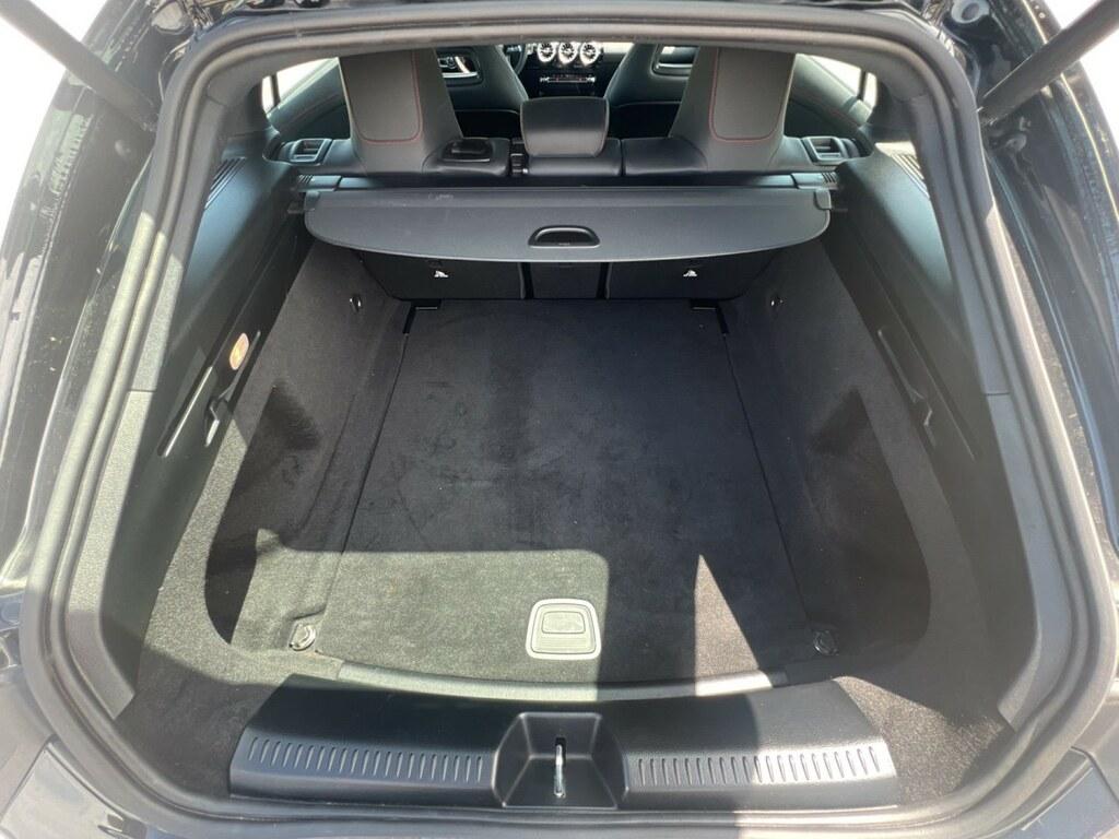 Mercedes CLA Shooting Brake 200 d AMG Line Advanced Plus auto