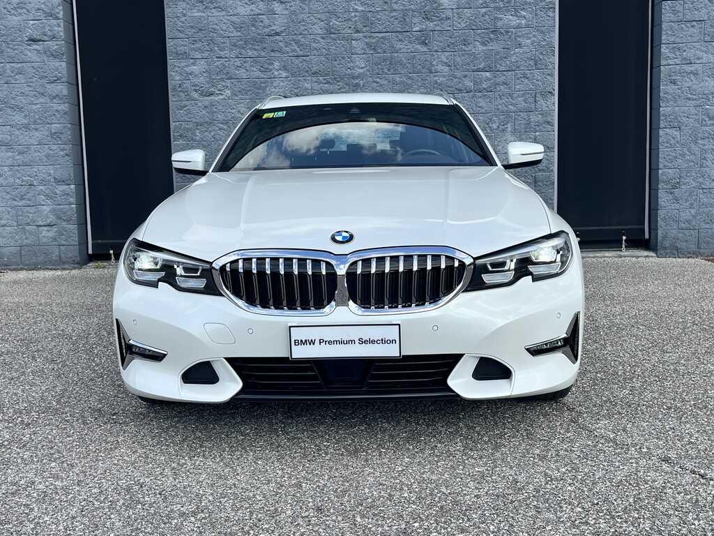 BMW Serie 3 330d Touring mhev 48V xdrive Luxury auto