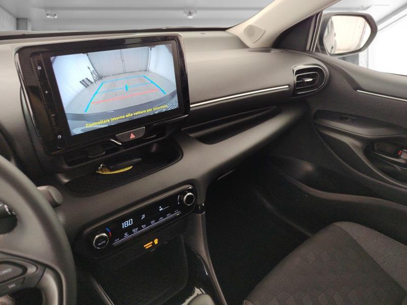 Toyota Yaris 1.5 hybrid Trend