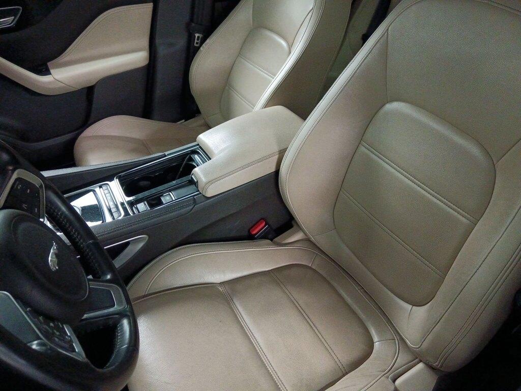 Jaguar F-Pace 2.0d i4 Prestige awd 240cv auto my19