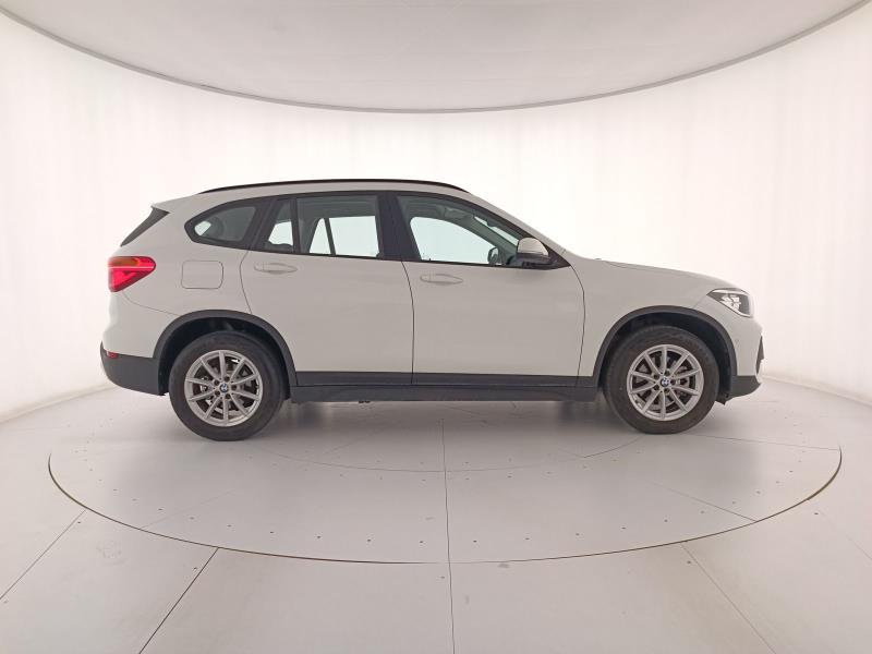 BMW X1 sdrive18i Advantage 136cv