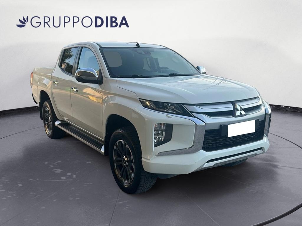 Mitsubishi L200 d.cab 2.3d Invite Connect 4wd 150cv