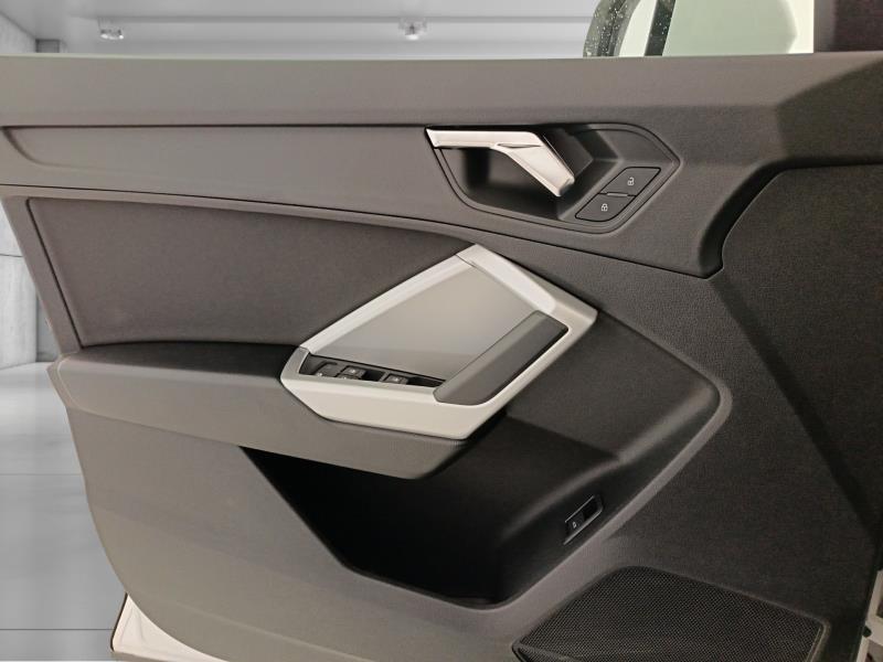 Audi Q3 35 1.5 tfsi mhev Business s-tronic