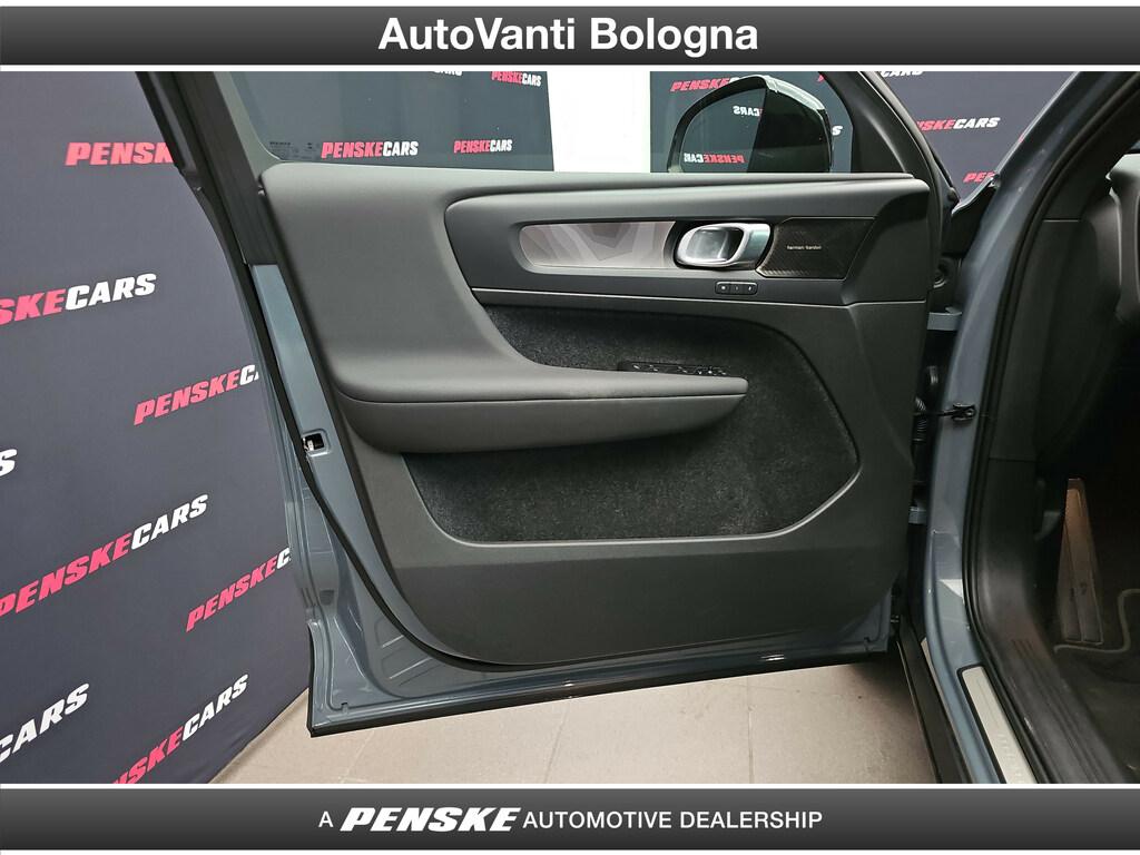 Volvo XC40 1.5 t4 recharge phev Ultimate Dark auto