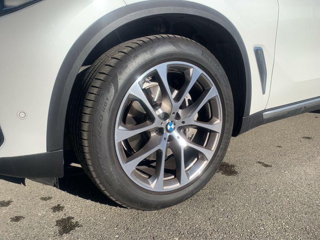 BMW X5 xdrive30d mhev 48V xLine auto