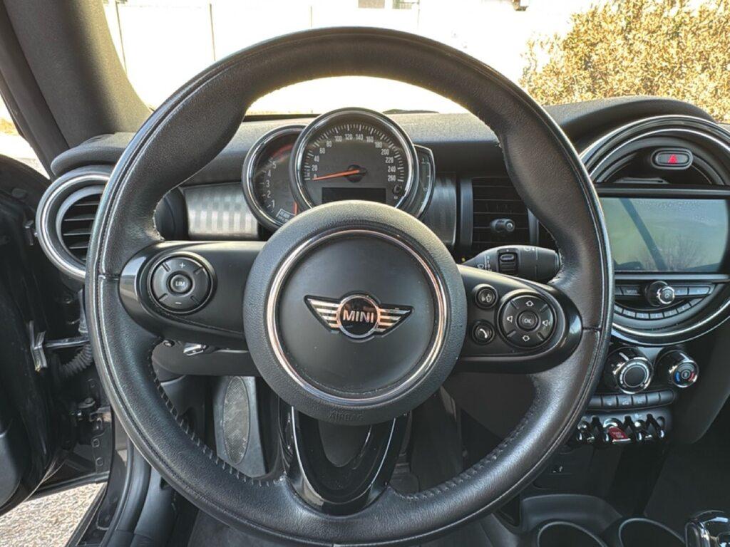 Mini Cooper D Cabrio 1.5 Cooper D Boost Auto