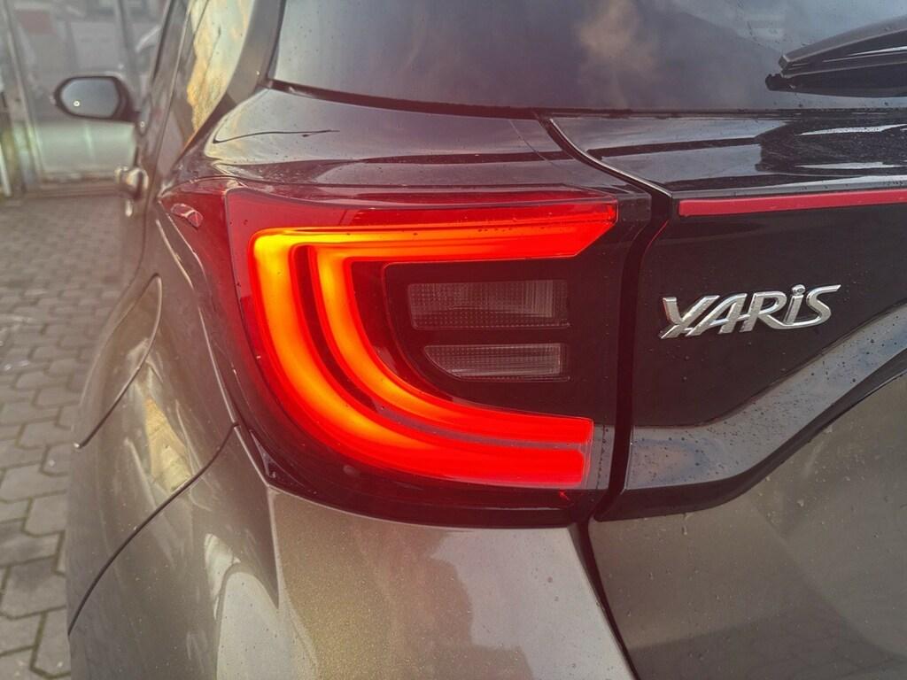Toyota Yaris 1.5 hybrid Lounge