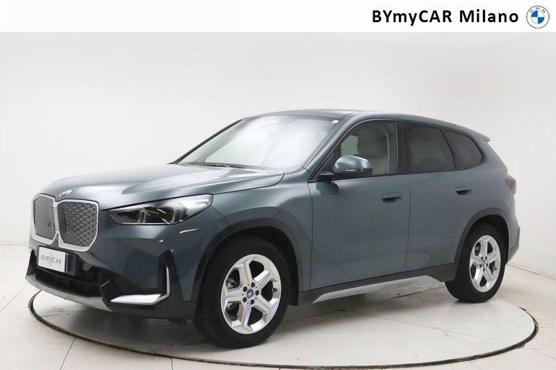 BMW iX1 edrive 20 X-Line