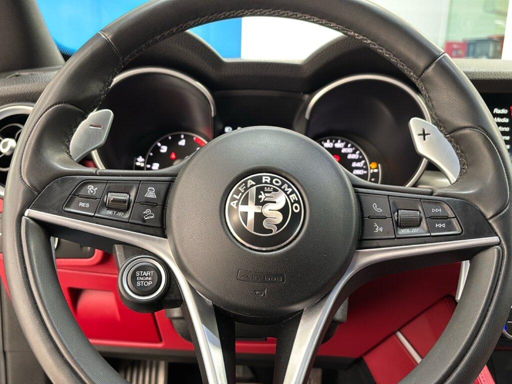 Alfa Romeo Stelvio 2.2 t Business Q4 210cv auto my19