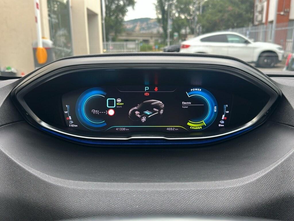 Peugeot 3008 1.6 hybrid4 GT 300cv e-eat8
