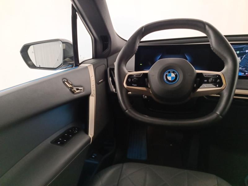 BMW iX xdrive50 pacchetto sportivo