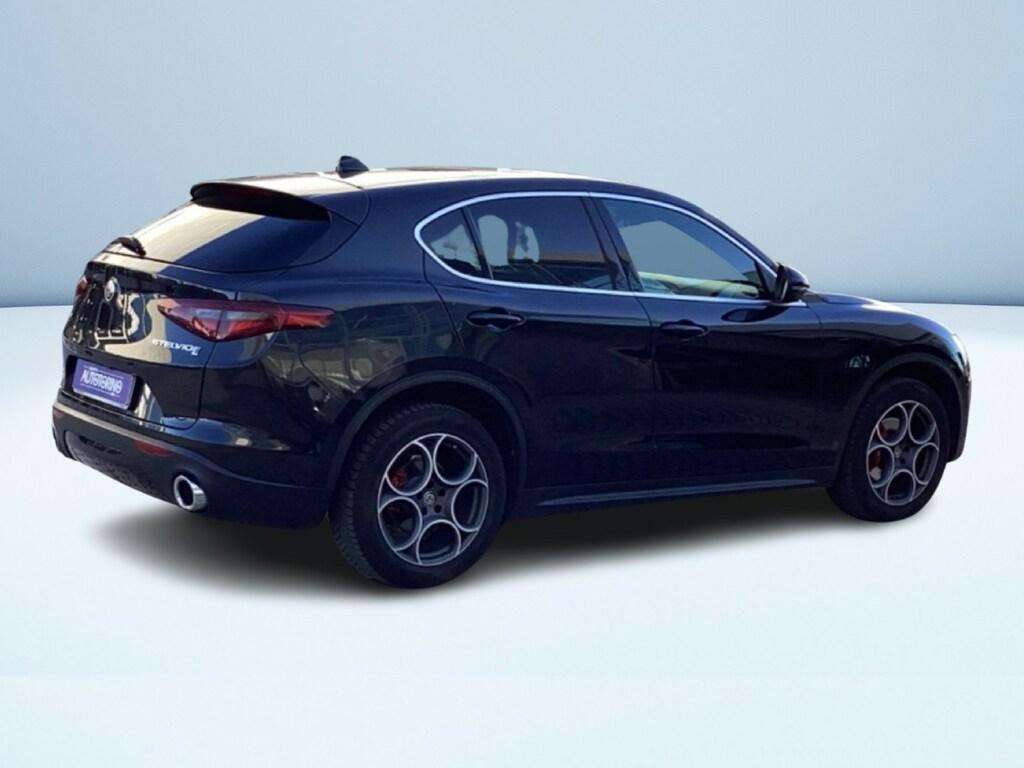 Alfa Romeo Stelvio 2.2 t Executive Q4 210cv auto my19
