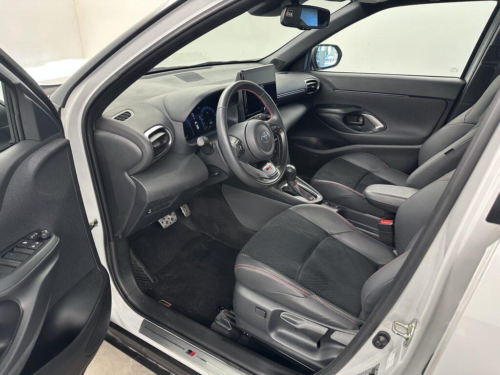 Toyota Yaris Cross 1.5h GR Sport fwd 130cv e-cvt