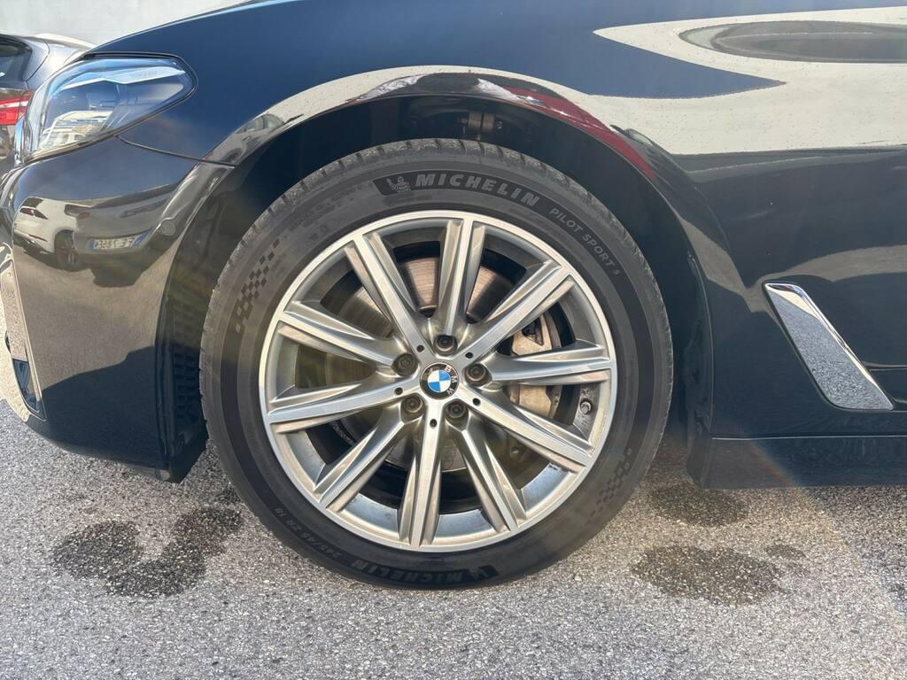 BMW Serie 5 530d Touring mhev 48V xdrive Business auto