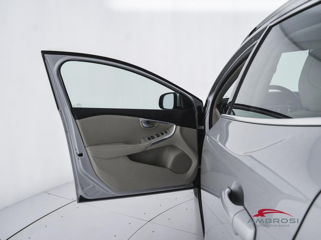 Volvo V40 Cross Country 2.0 D2 Ocean Race geartronic