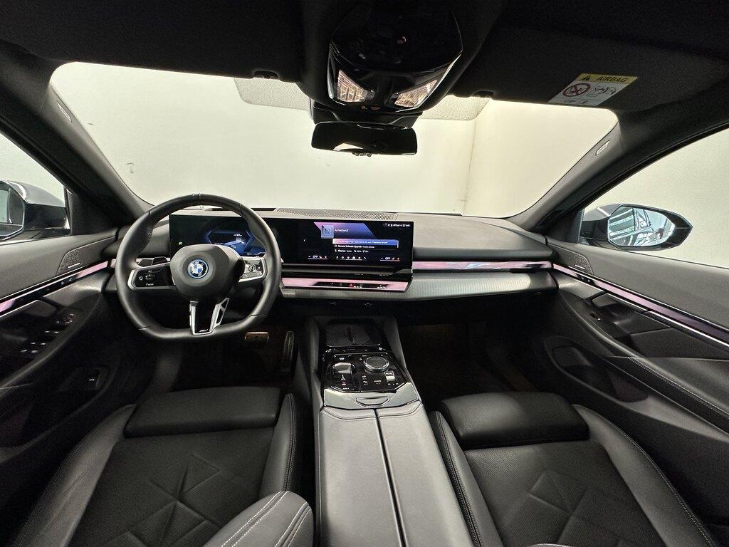 BMW i5 xdrive40