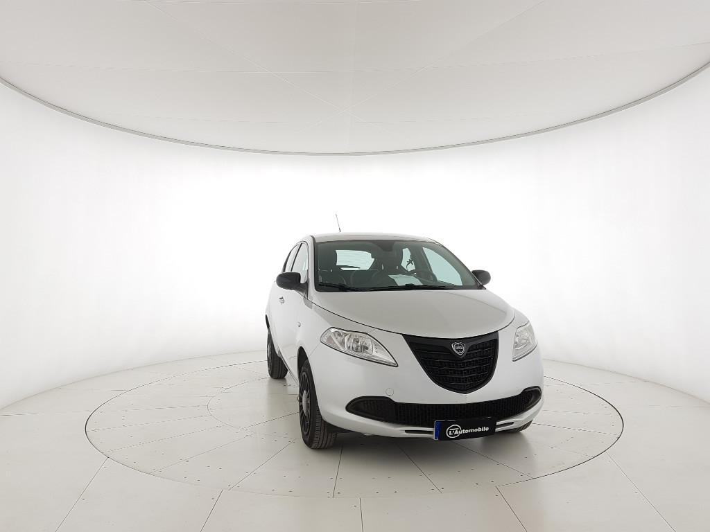 Lancia Ypsilon 0.9 t.air Gold ecochic metano 80cv