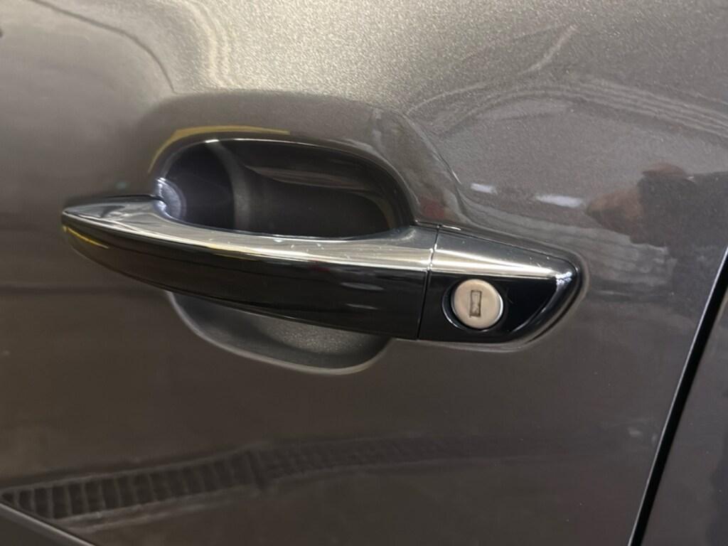 Citroen C3 1.2 puretech Shine s&s 83cv