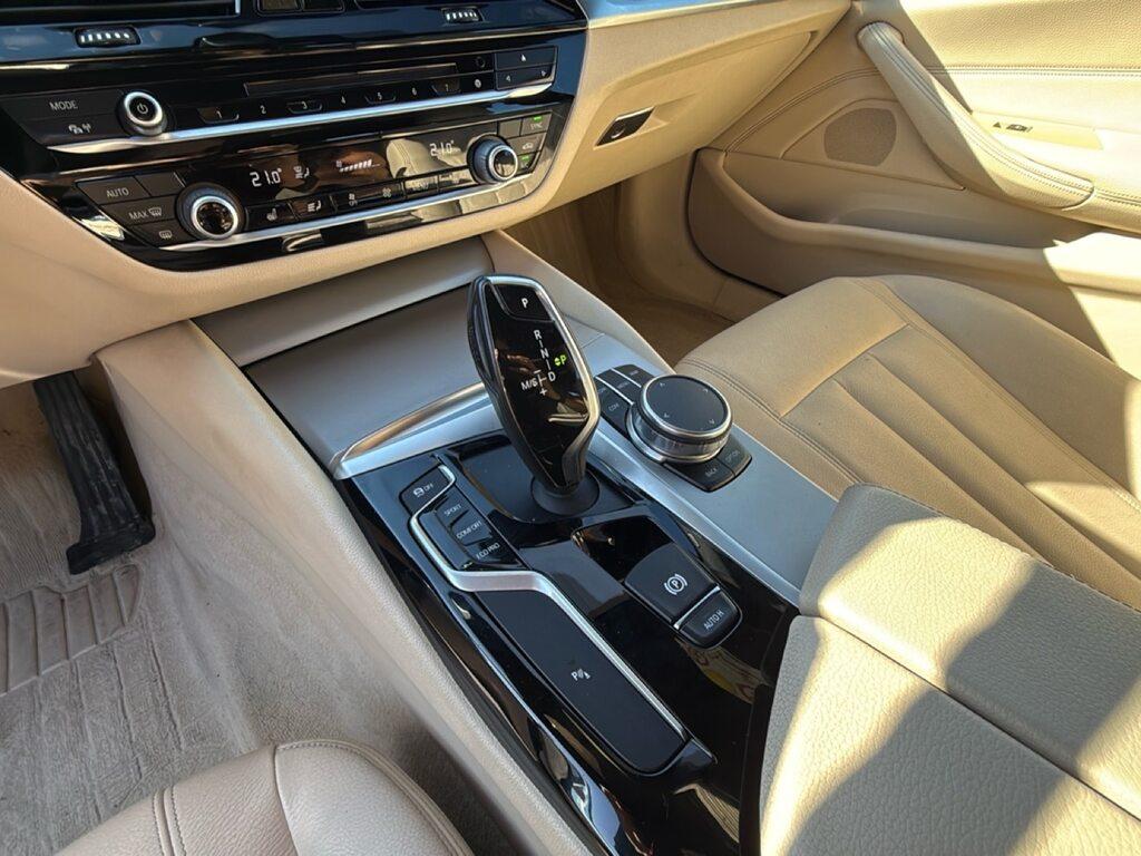 BMW Serie 5 530d Touring xdrive Business 265cv auto