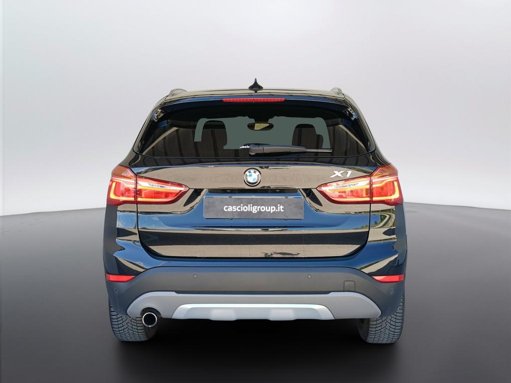 BMW X1 sdrive18d xLine auto my18