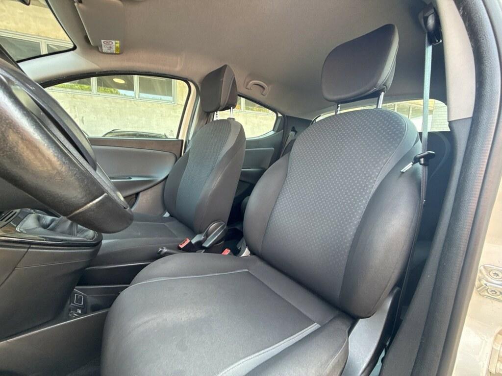 Lancia Ypsilon 1.2 Silver 69cv