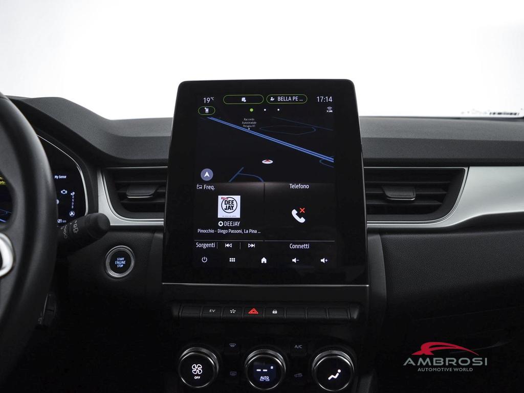 Renault Captur 1.6 E-Tech hybrid Techno Fast Track 145cv auto