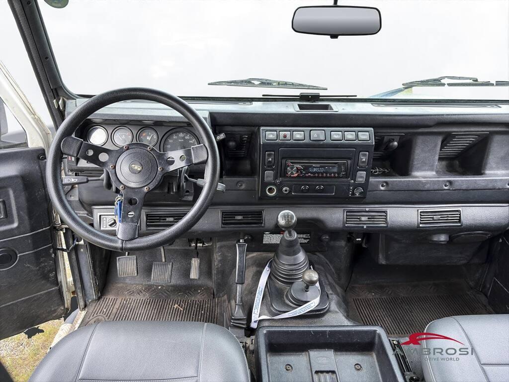 Land Rover Defender 110 2.5 td5 S SW