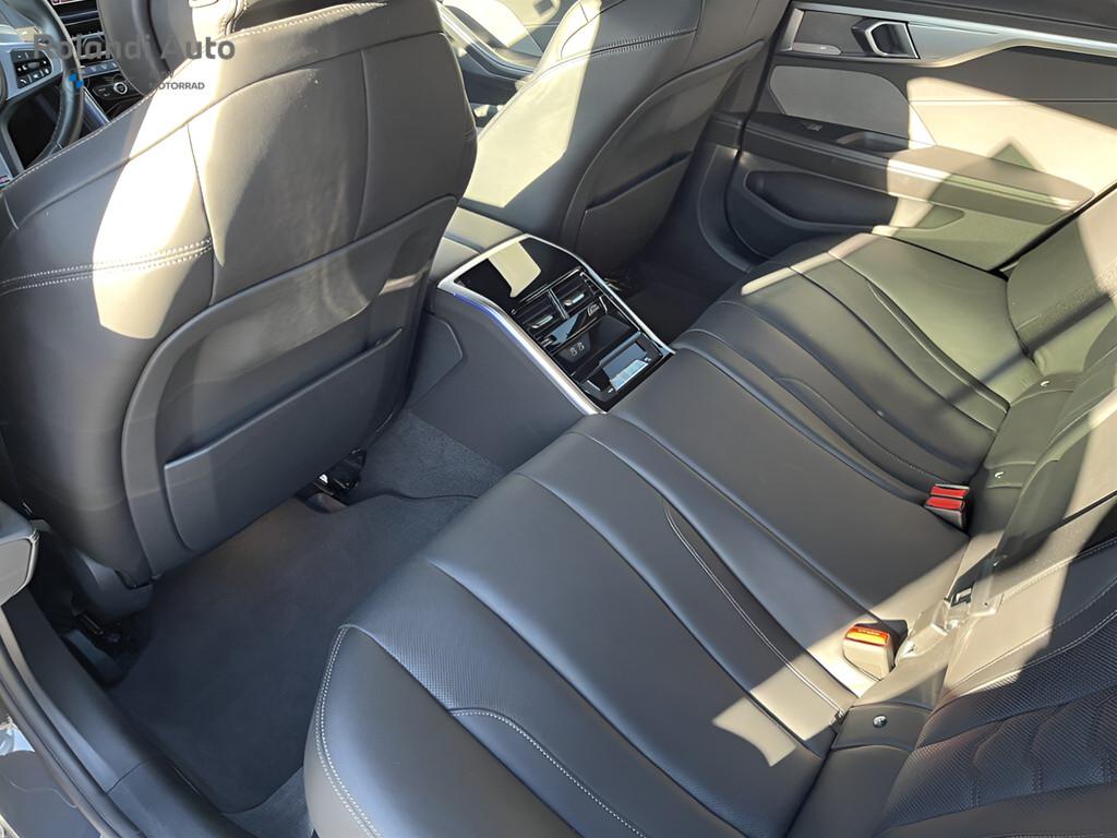 BMW Serie 8 840d Gran Coupe mhev 48V xdrive Individual Composition Msport auto