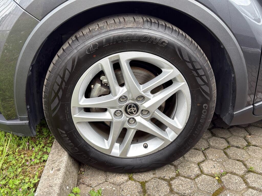 Toyota C-HR 1.8h Active e-cvt