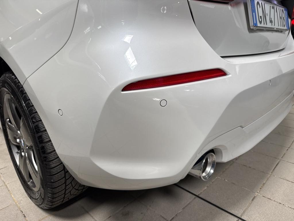 BMW Serie 1 118d Business Advantage auto