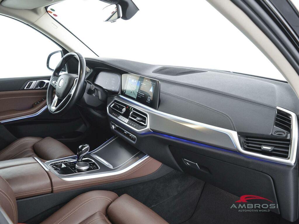 BMW X5 xdrive40d mhev 48V Msport auto
