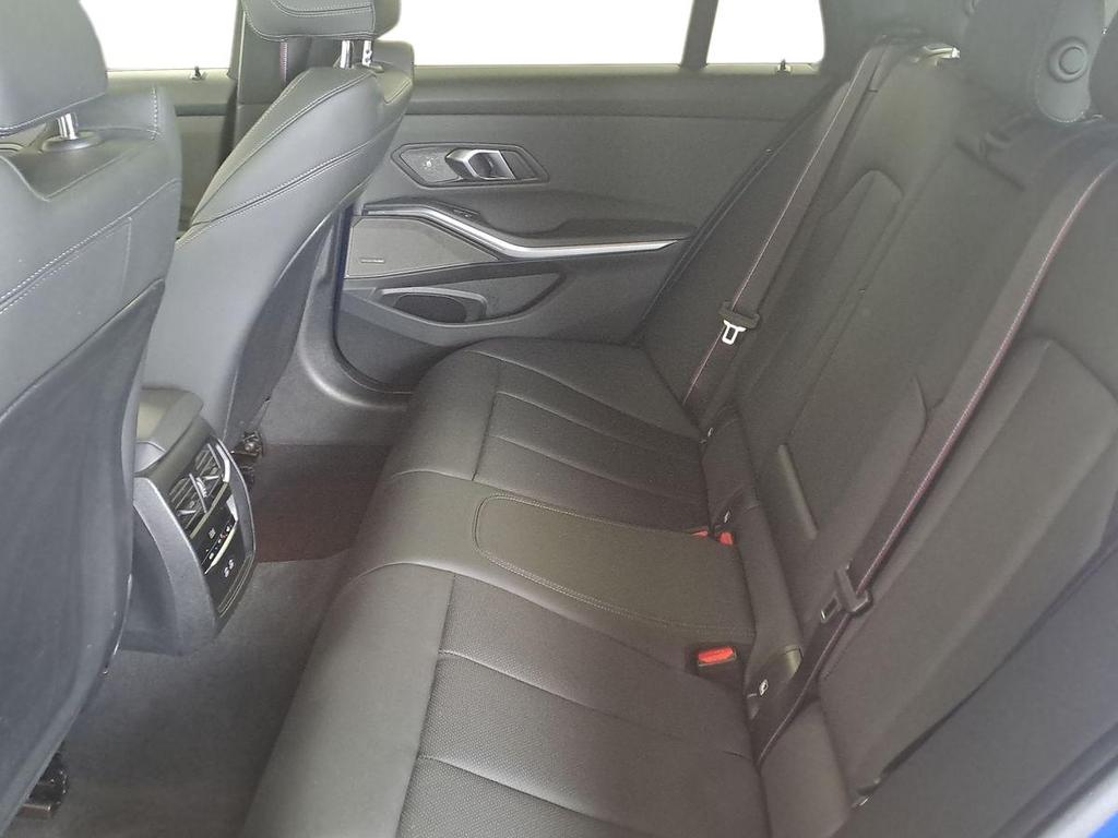 BMW Serie 3 320d Touring mhev 48V auto
