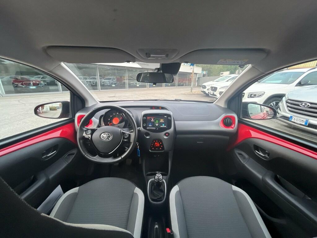 Toyota Aygo 5p 1.0 x-play 72cv