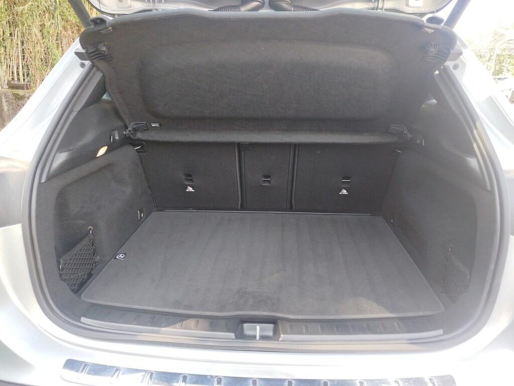 Mercedes GLA 180 d Progressive Advanced auto