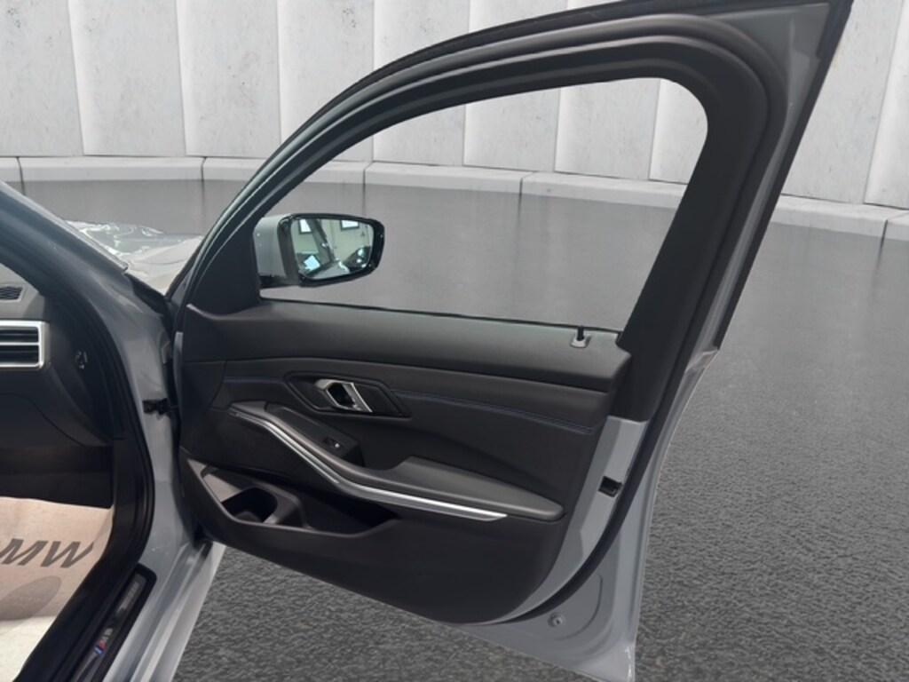 BMW Serie 3 320d Touring mhev 48V Msport xdrive auto