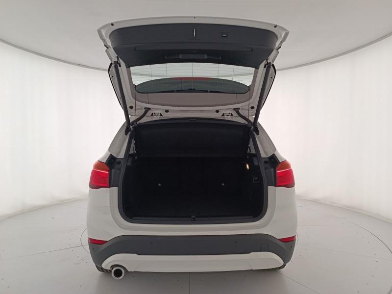 BMW X1 sdrive18i Advantage 136cv