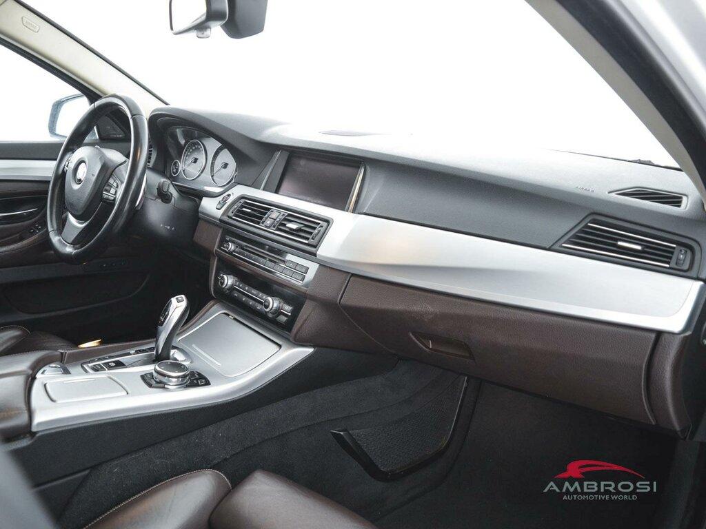 BMW Serie 5 520d Touring xdrive Luxury 190cv auto