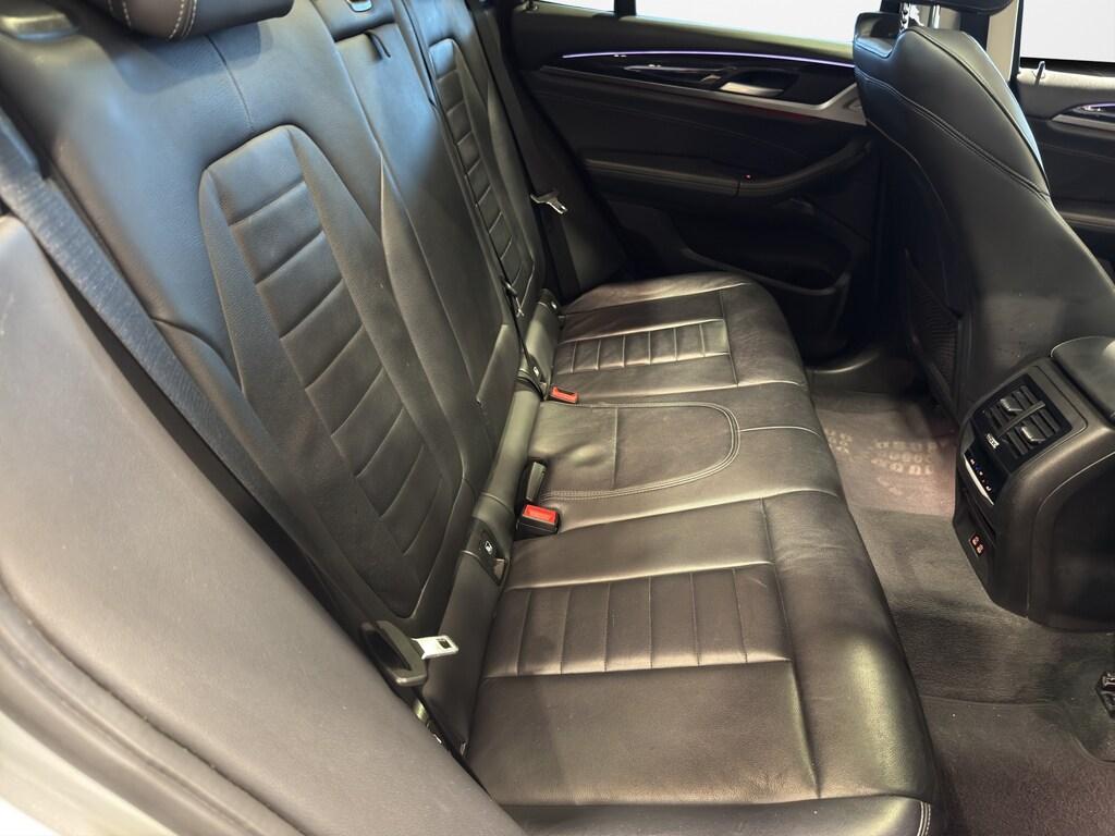 BMW X3 xdrive20d mhev 48V xLine auto