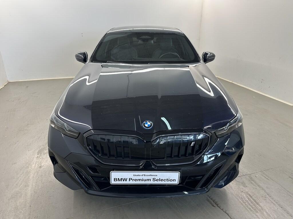 BMW i5 xdrive40