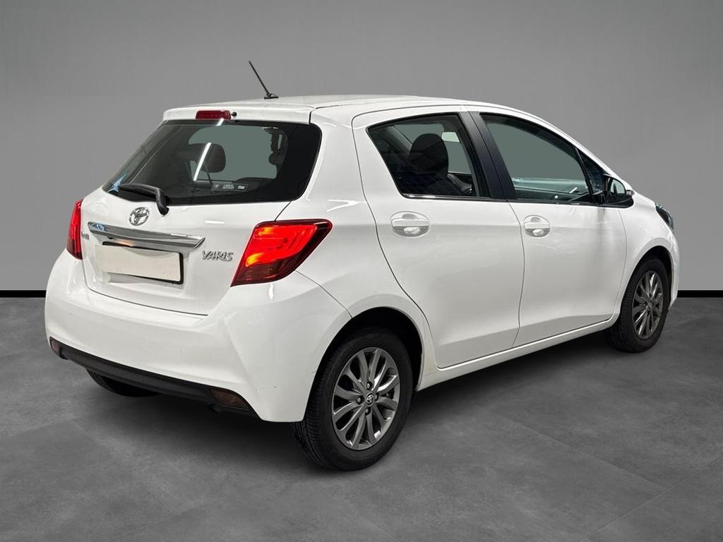 Toyota Yaris 1.4 d-4d Cool 5p E6