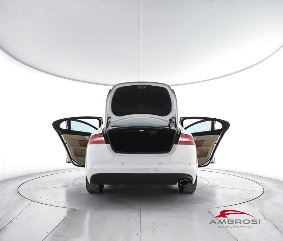 Jaguar XF 2.2d s&s auto