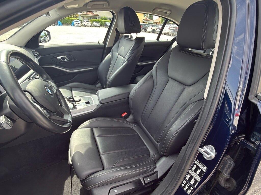 BMW Serie 3 320d mhev 48V xdrive auto