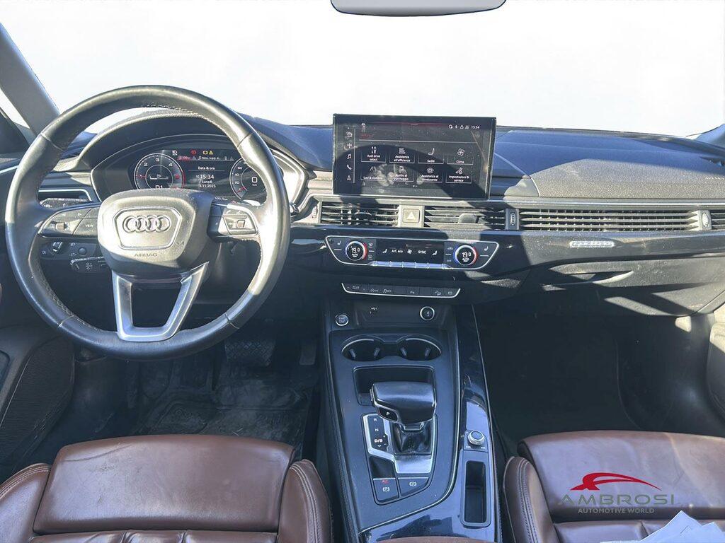 Audi A4 Allroad 40 2.0 tdi mhev Identity Contrast quattro 204cv s-tronic