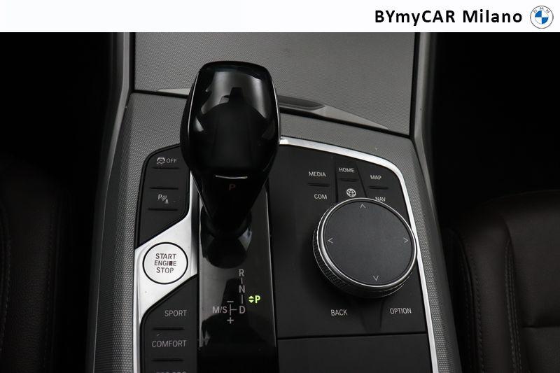 BMW Serie 3 320d mhev 48V xdrive Business Advantage auto